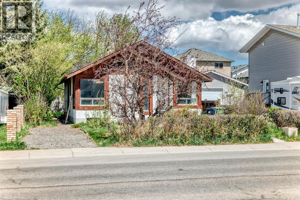 481 Big Springs Drive SE, Airdrie, Alberta