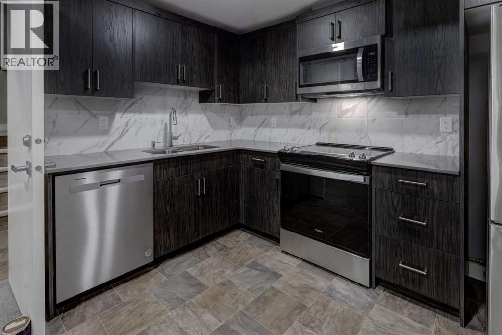 154 Amblehurst Way NW, Calgary, Alberta  T3P 2A1 - Photo 24 - A2312748