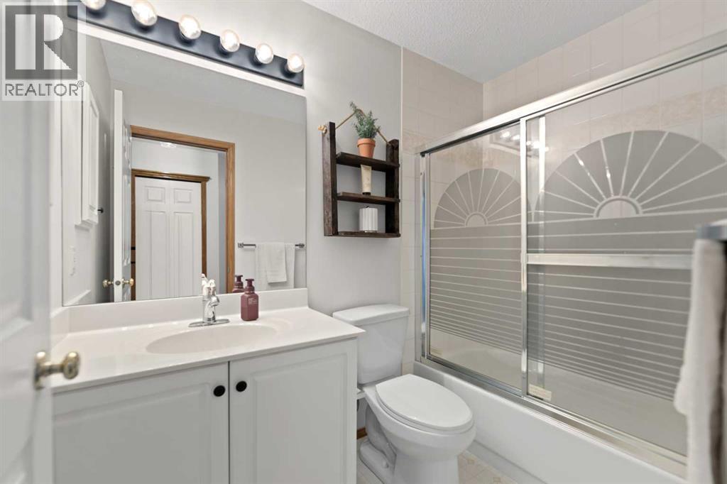 3633 Douglas Woods Heights SE, Calgary, Alberta  T2Z 2G4 - Photo 24 - A2313266