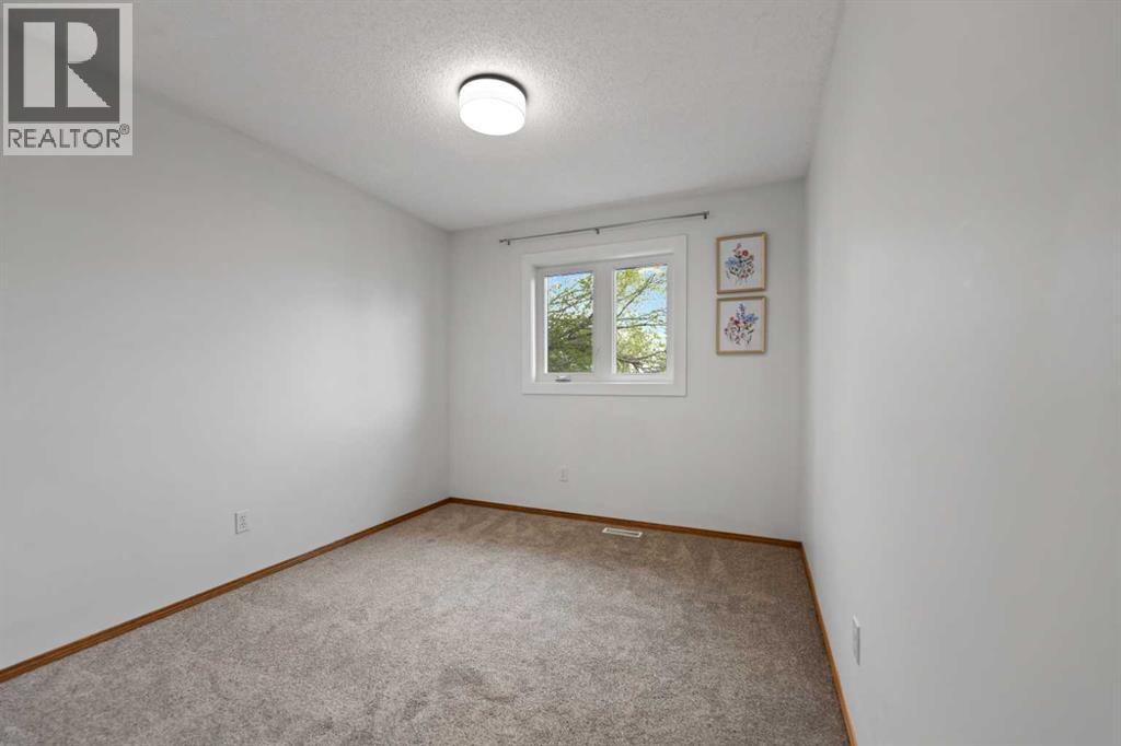 3633 Douglas Woods Heights SE, Calgary, Alberta  T2Z 2G4 - Photo 22 - A2313266