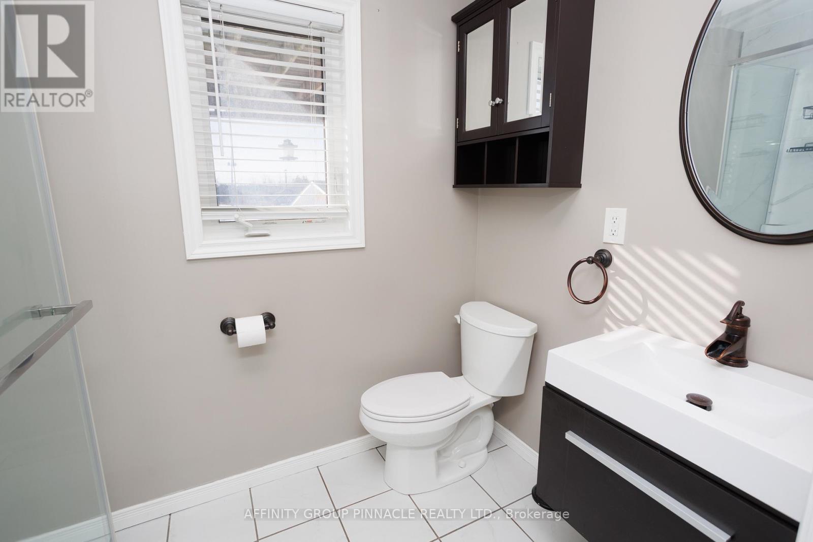11 Moynes Court, Kawartha Lakes, Ontario  K9V 0L2 - Photo 35 - X13156208
