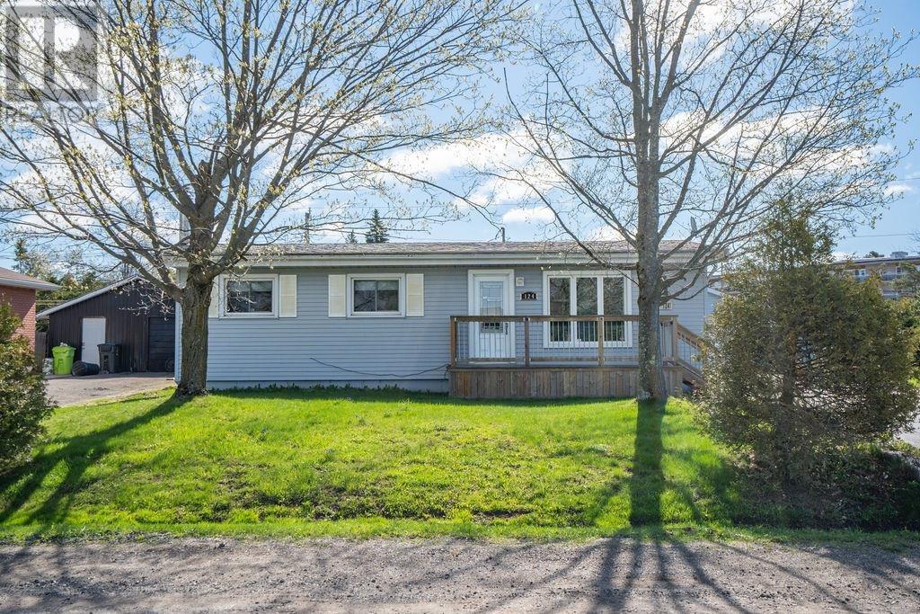 124 Albion St, Sault Ste. Marie, Ontario P6B 5E1 - Photo 2 - SM261093