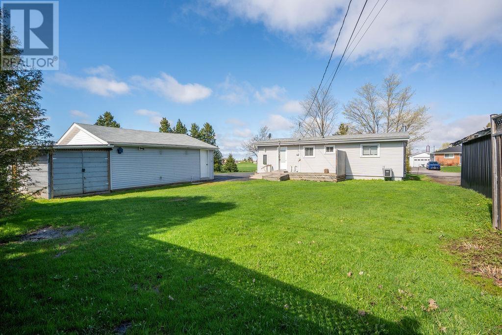 124 Albion St, Sault Ste. Marie, Ontario P6B 5E1 - Photo 8 - SM261093