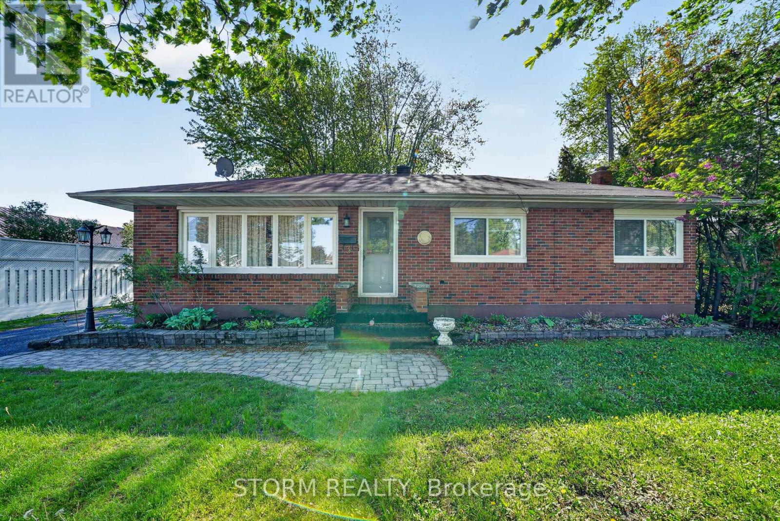 3 AULT DRIVE, South Stormont, Ontario