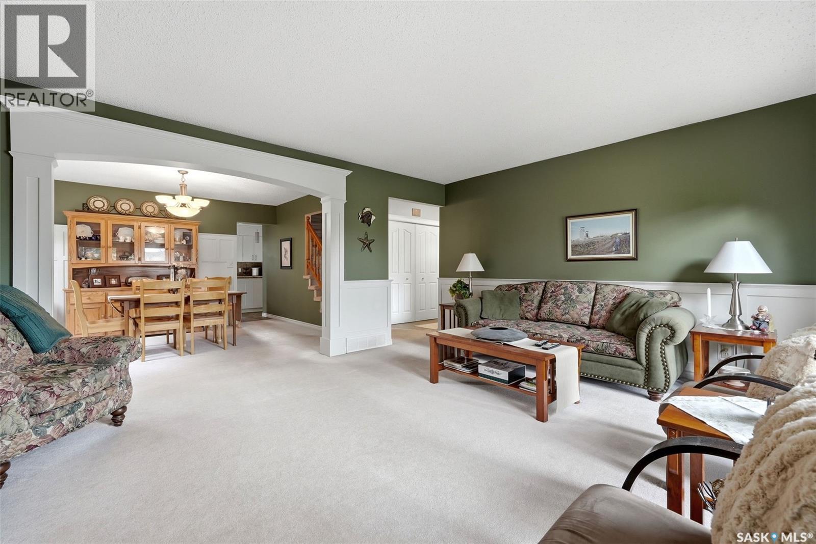7 Cowie Road, Regina, Saskatchewan  S4S 6S2 - Photo 7 - SK036686