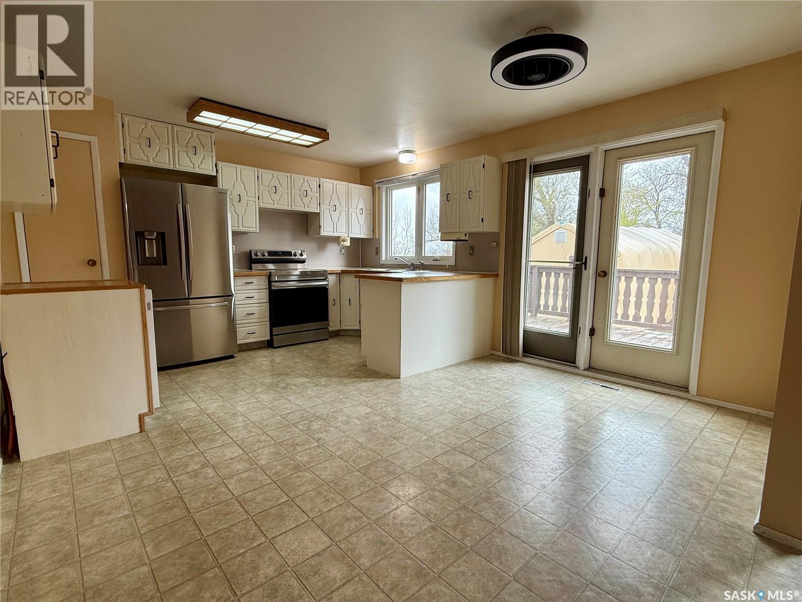 723 Field Drive, Swift Current, Saskatchewan  S9H 4C4 - Photo 12 - SK036653