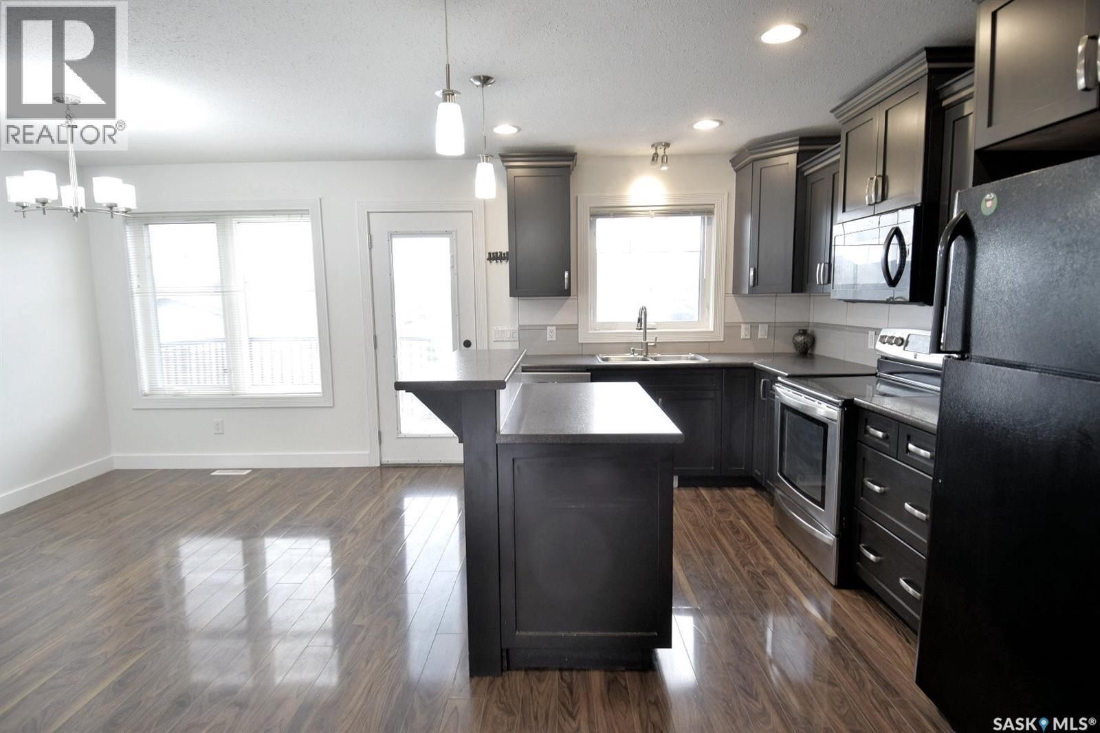 242 Geary Crescent, Saskatoon, Saskatchewan  S7R 0E6 - Photo 6 - SK036620