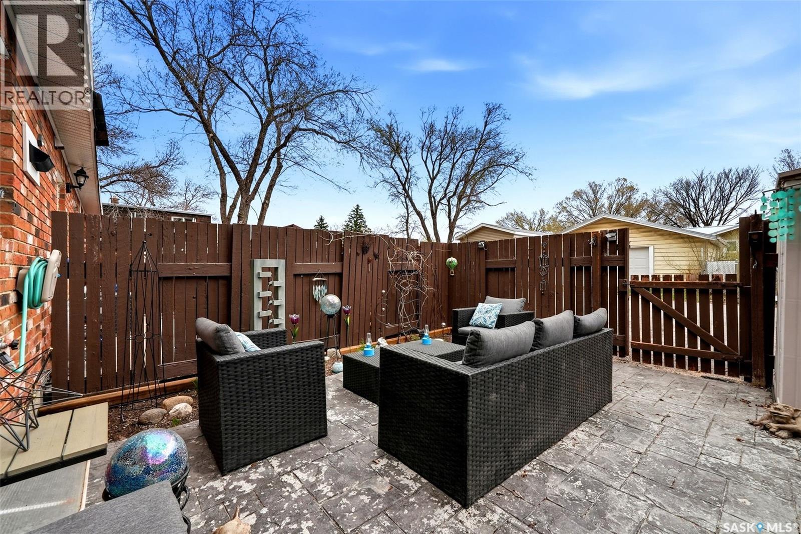35 Spruceview Road, Regina, Saskatchewan  S4R 0E1 - Photo 39 - SK036571