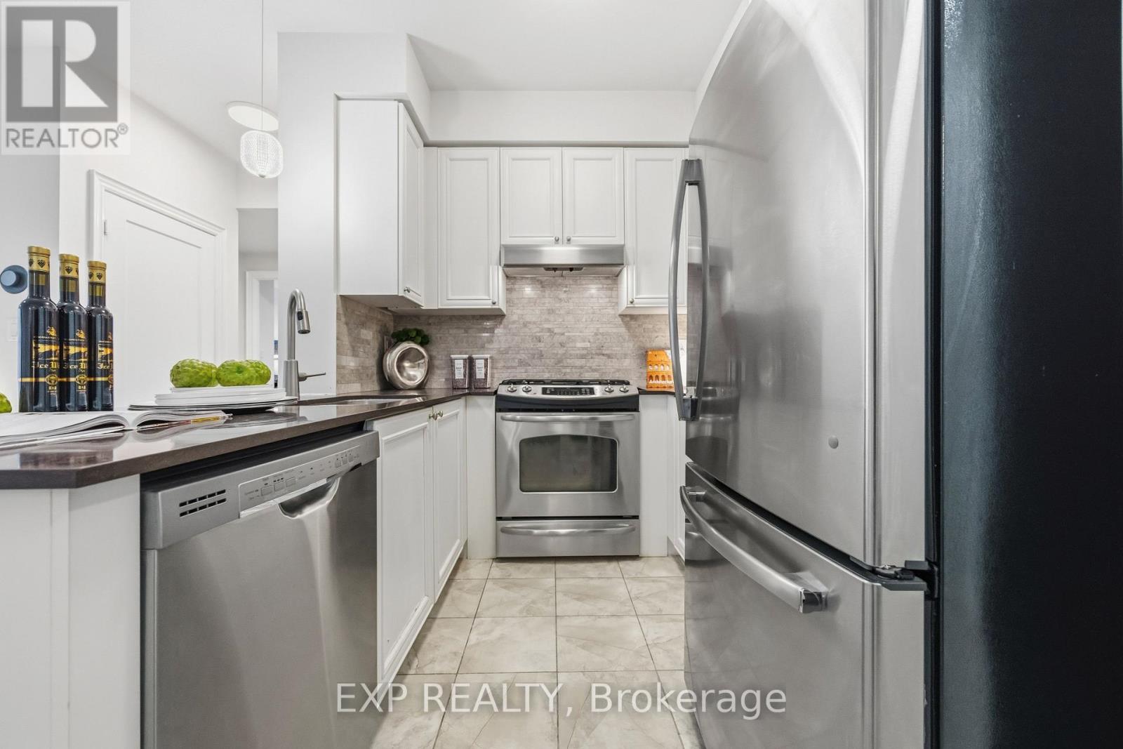 211 - 28 Prince Regent Street, Markham, Ontario L6C 0V5 - Photo 3 - N13150168