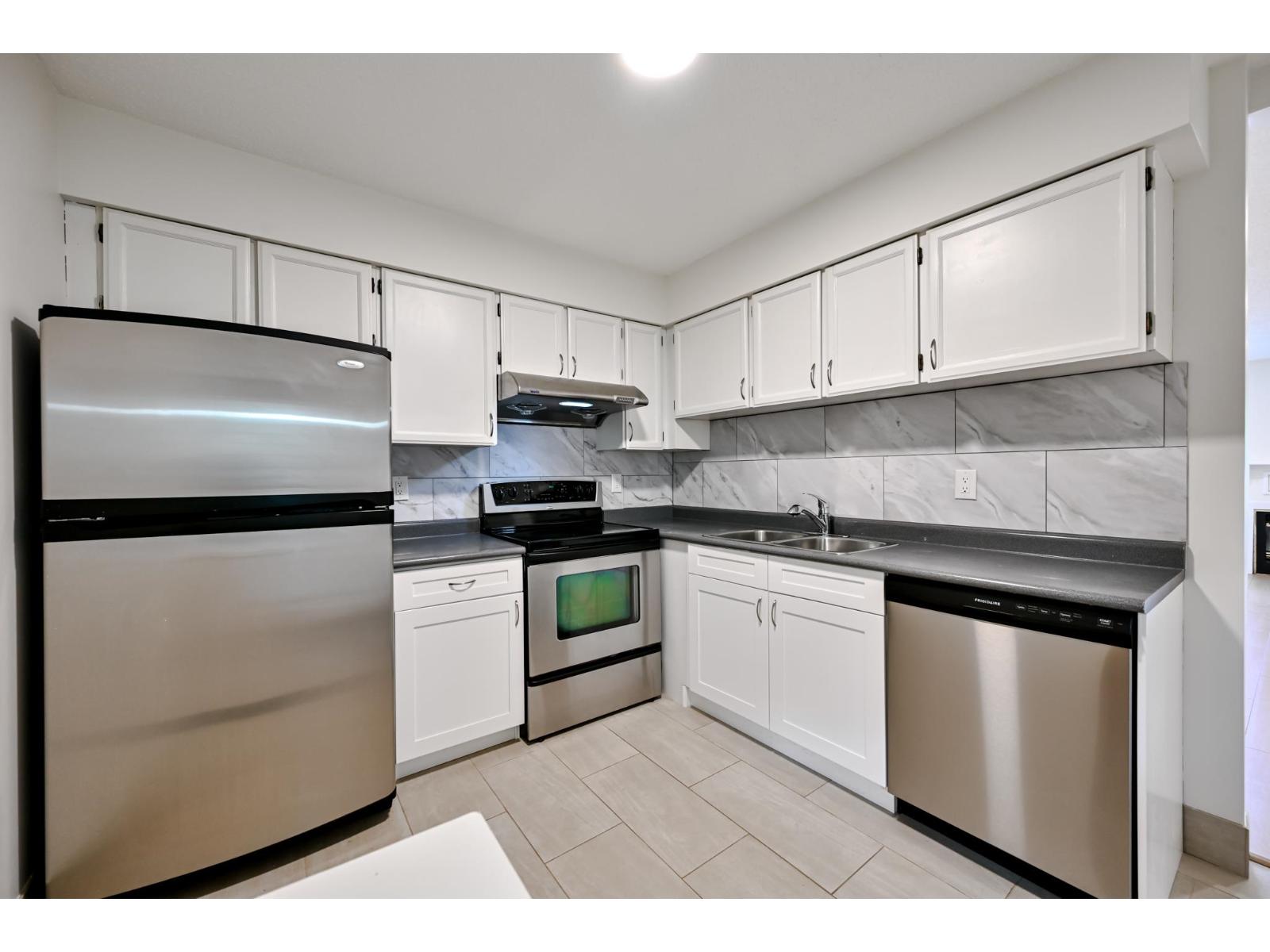 72 3030 Trethewey Street, Abbotsford, British Columbia  V2T 4N2 - Photo 10 - R3125341