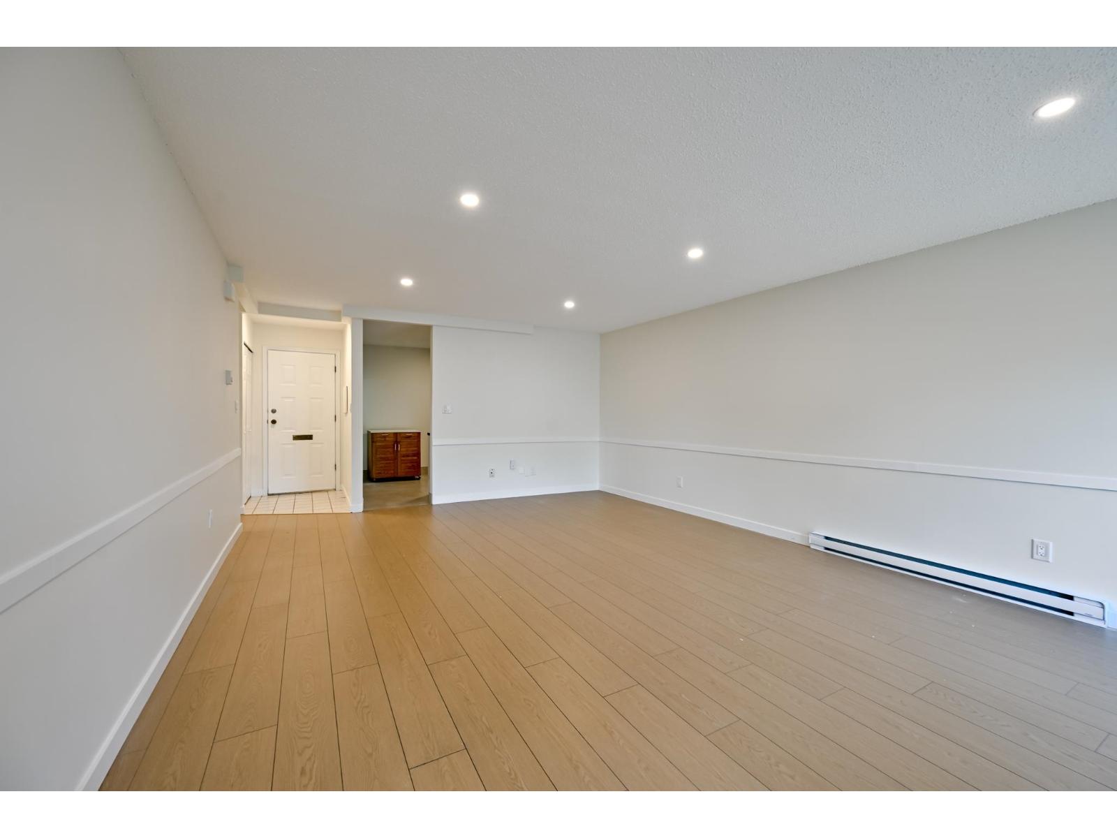 72 3030 Trethewey Street, Abbotsford, British Columbia  V2T 4N2 - Photo 5 - R3125341