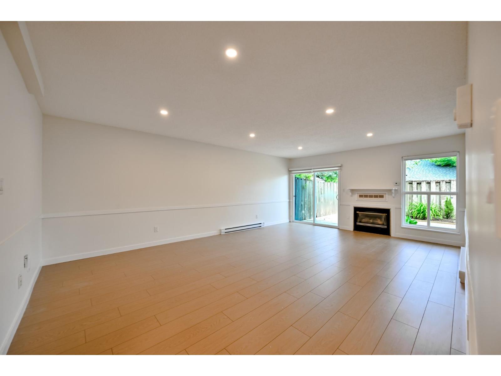 72 3030 Trethewey Street, Abbotsford, British Columbia  V2T 4N2 - Photo 7 - R3125341