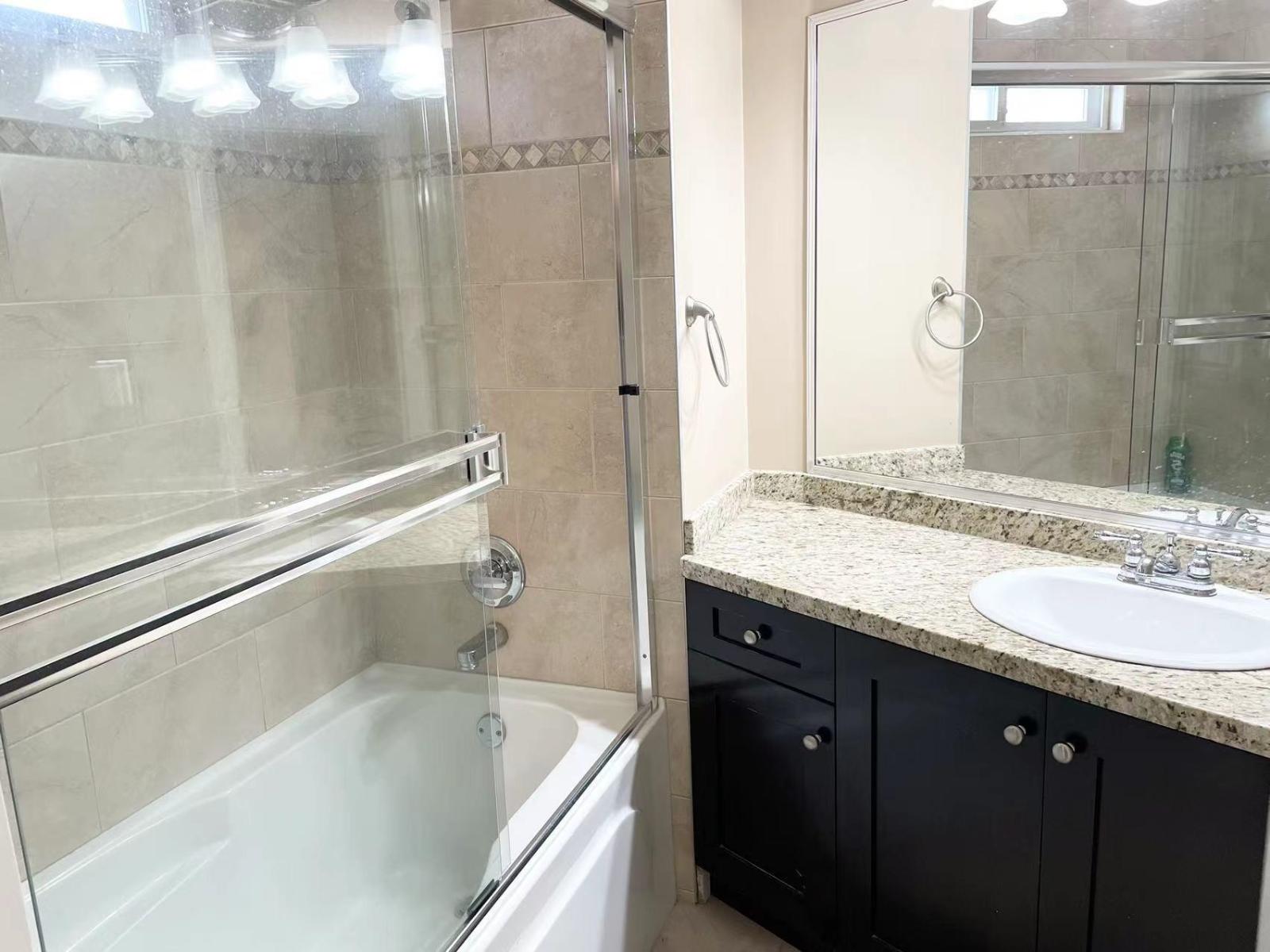 Upper 1458* 59a Avenue, Surrey, British Columbia  V3S 7B5 - Photo 18 - R3126335
