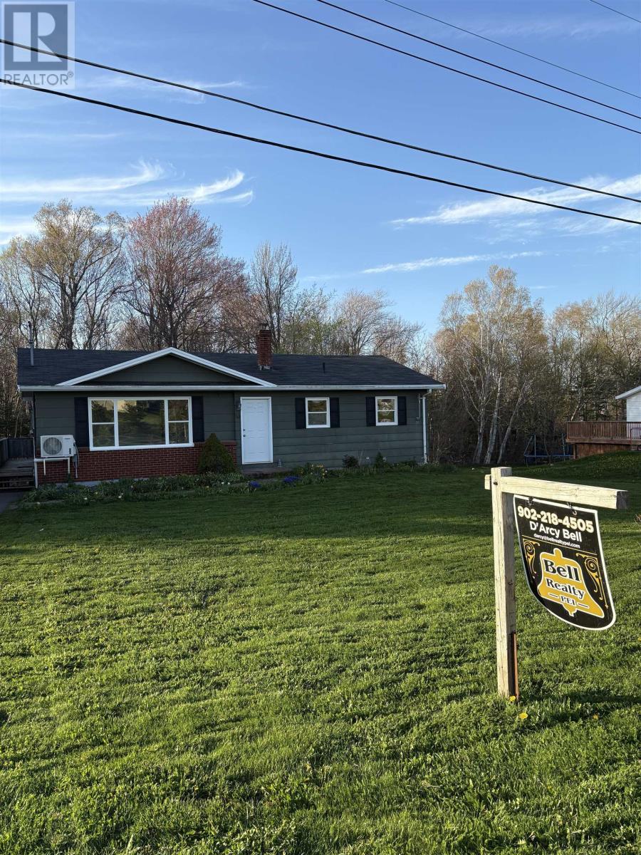 53 Dewar Drive, Stratford, Prince Edward Island  C1B 1K3 - Photo 1 - 202611679