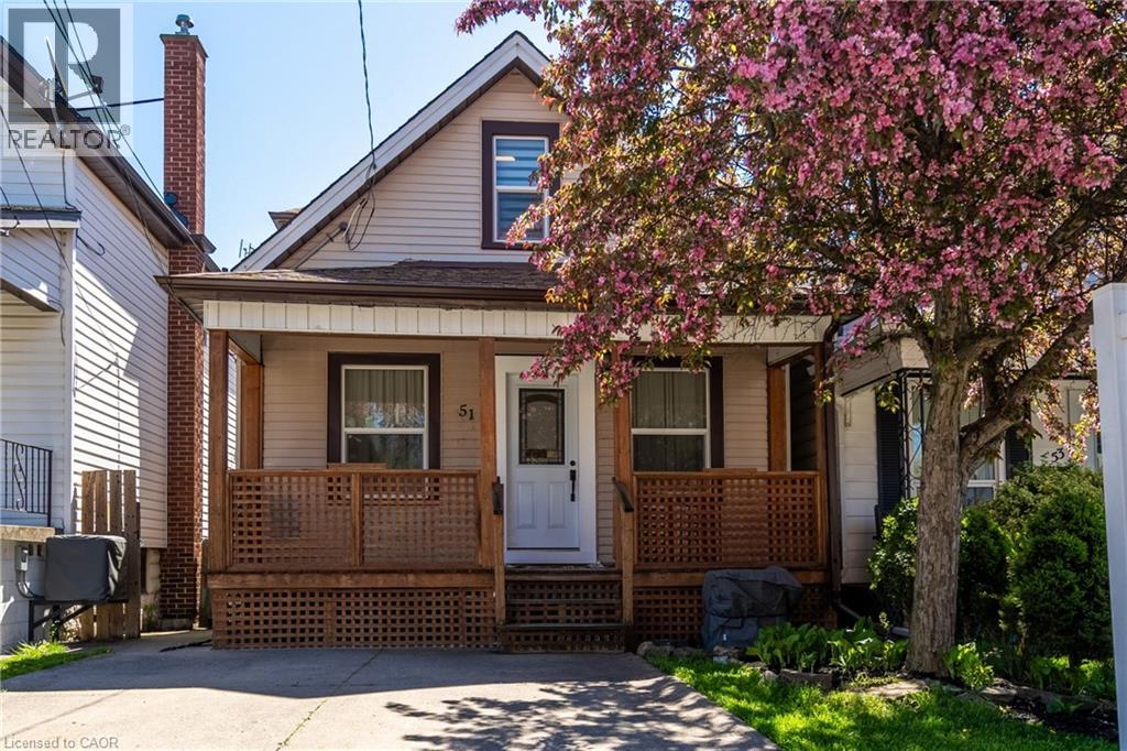 51 East 23rd Street, Hamilton, Ontario  L8V 2W5 - Photo 1 - 40831084