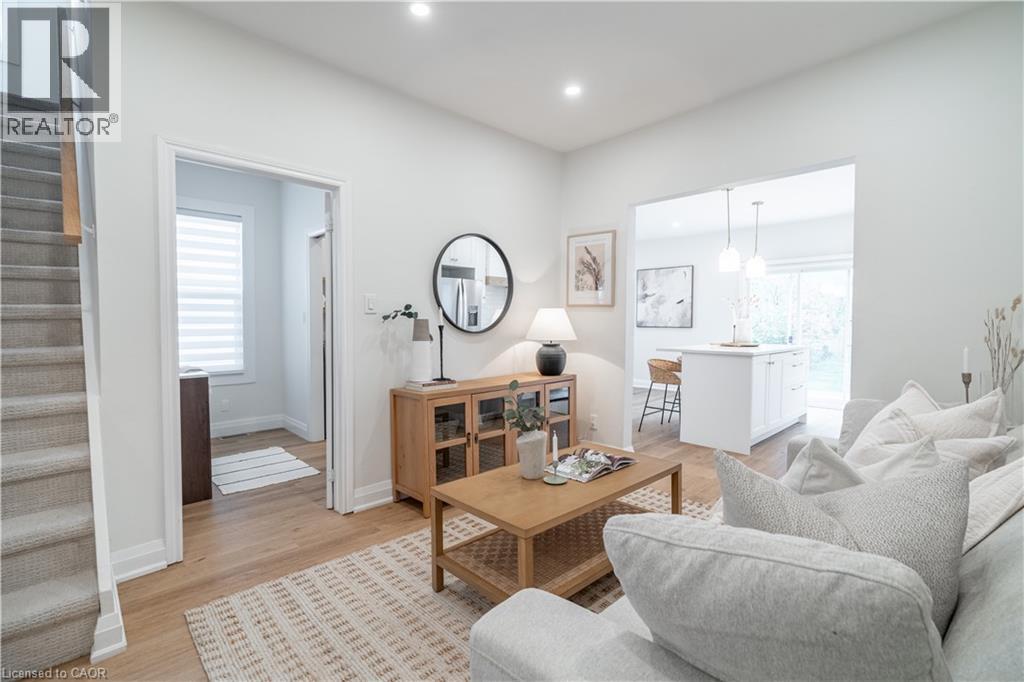 51 East 23rd Street, Hamilton, Ontario  L8V 2W5 - Photo 7 - 40831084
