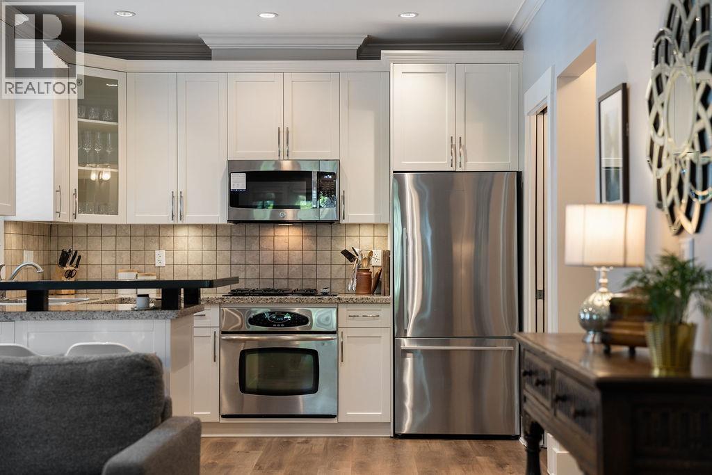 1875 W 13 Avenue, Vancouver, British Columbia  V6J 2H4 - Photo 6 - R3125337