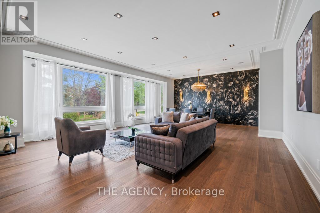 8 Frivick Court, Toronto, Ontario  M2M 3P6 - Photo 6 - C13156170