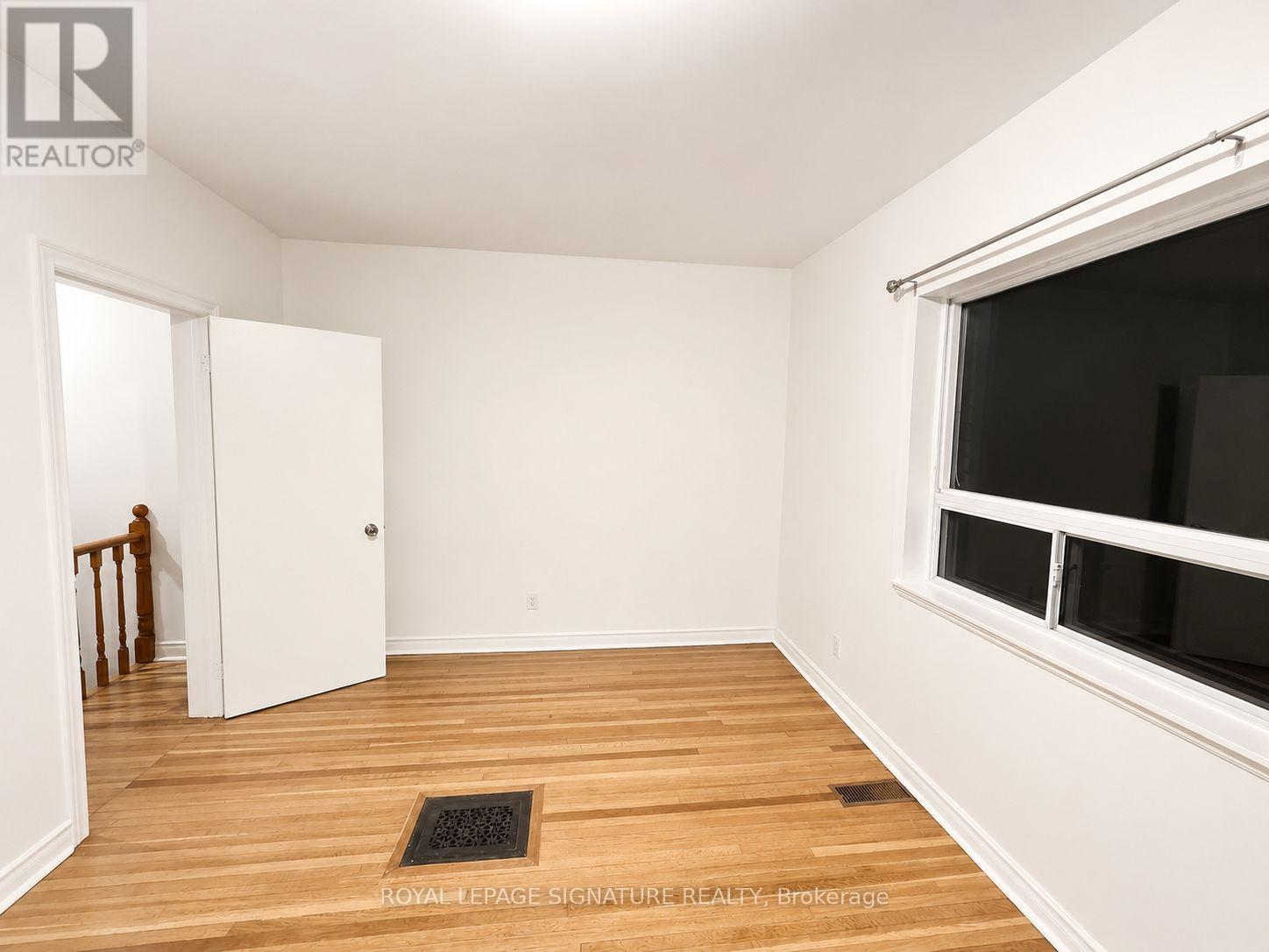 Upper - 396 Crawford Street, Toronto, Ontario M6J 2V9 - Photo 5 - C13156216