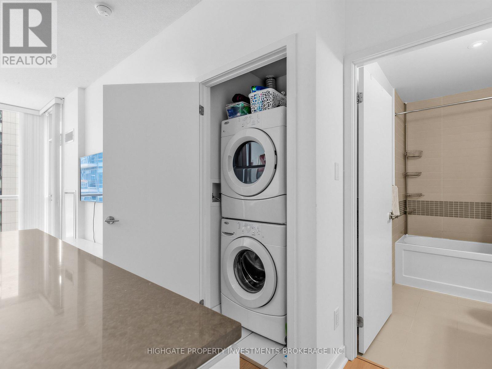 2311 - 295 Adelaide Street W, Toronto, Ontario  M5V 0L4 - Photo 20 - C13156380