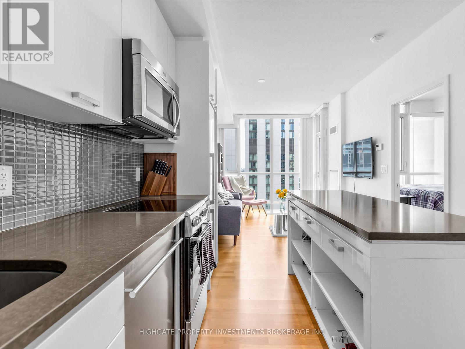 2311 - 295 Adelaide Street W, Toronto, Ontario  M5V 0L4 - Photo 8 - C13156380