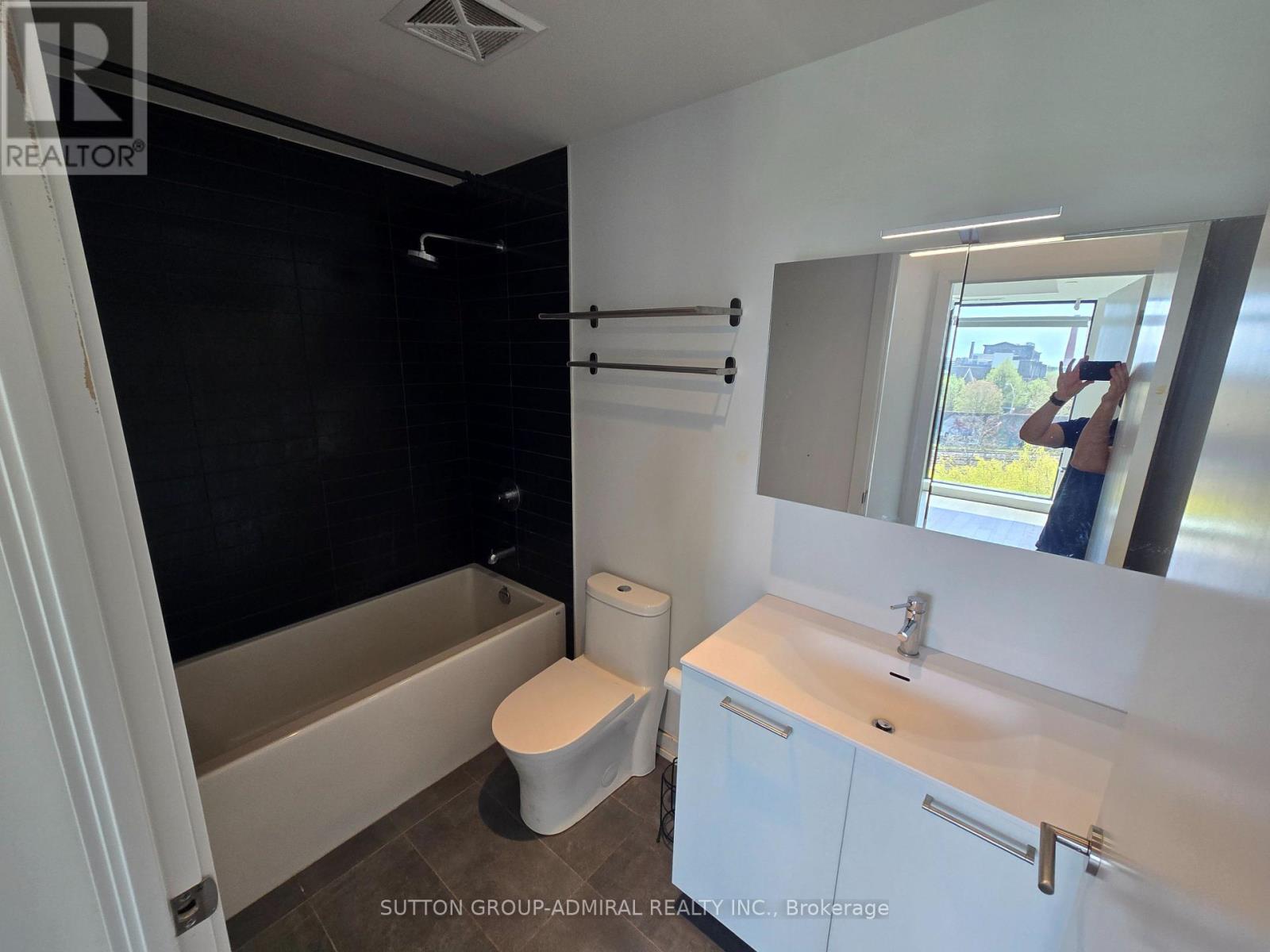 402 - 200 Sudbury Street, Toronto, Ontario M6J 0H1 - Photo 13 - C13156388