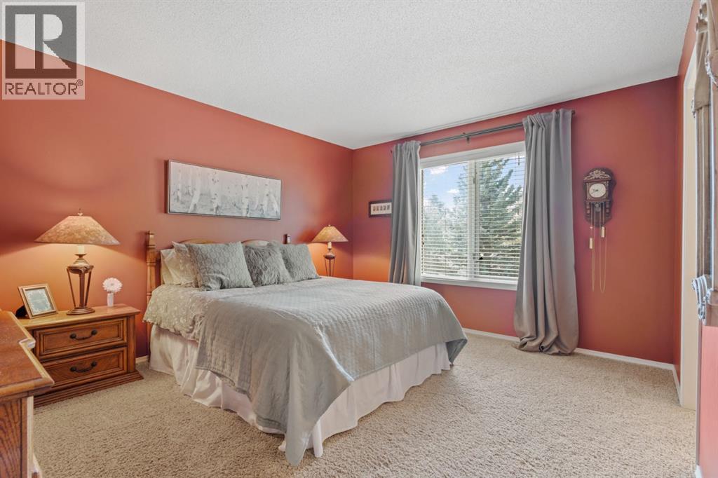 212 Sirocco Place SW, Calgary, Alberta  T3H 2N3 - Photo 28 - A2293905