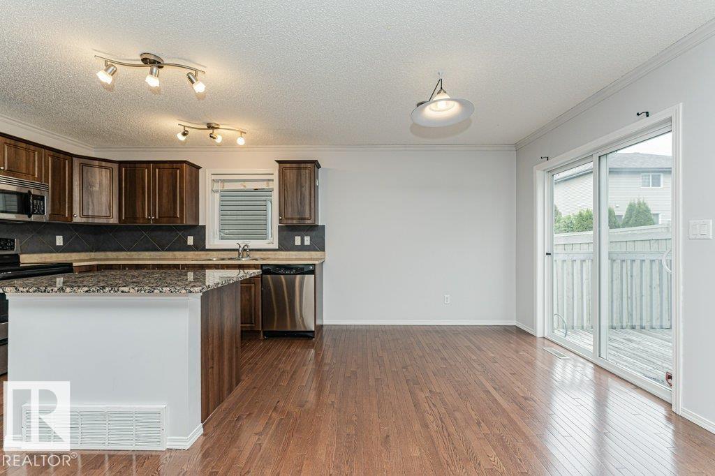 2314 Lemieux Pl Nw, Edmonton, Alberta  T6R 0C2 - Photo 13 - E4489089