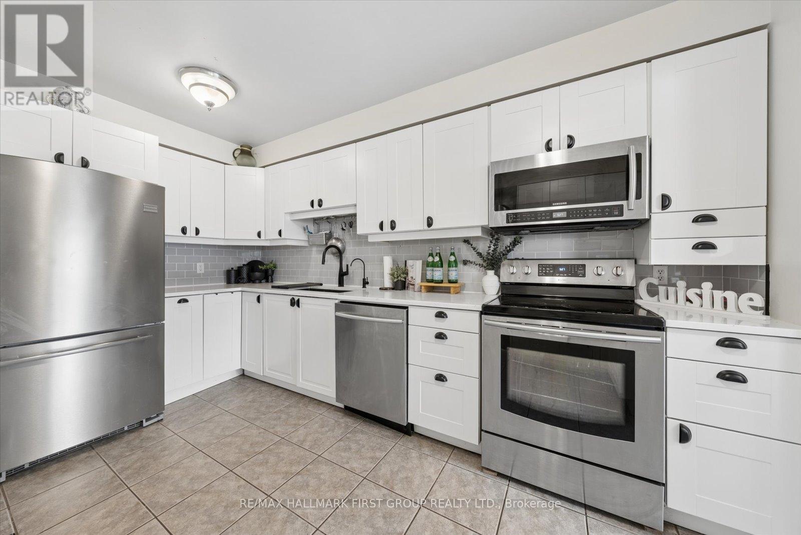 52 Anchorage Avenue, Whitby, Ontario  L1N 9P1 - Photo 11 - E13156072