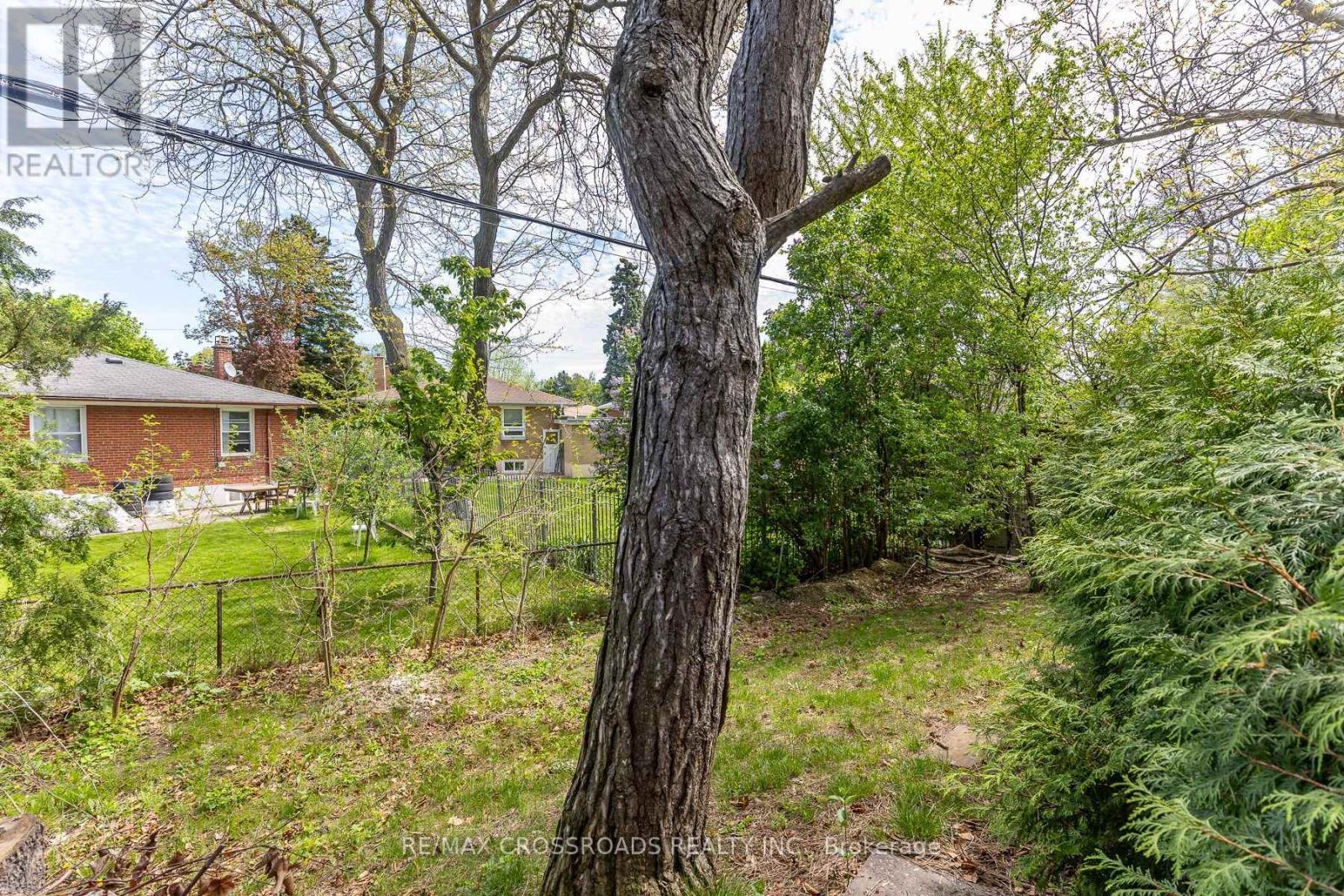 47 Munson Crescent, Toronto, Ontario  M1P 3M8 - Photo 46 - E13156258
