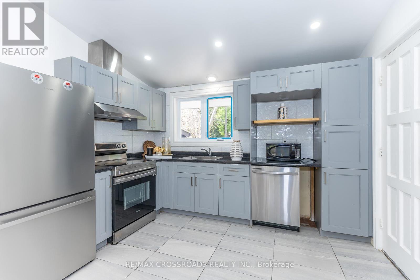 47 Munson Crescent, Toronto, Ontario  M1P 3M8 - Photo 8 - E13156258