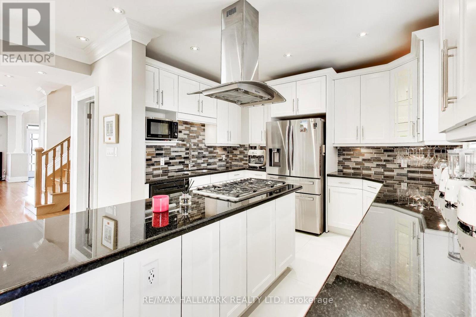 31 Ivanhoe Court, Toronto, Ontario  M1R 3G8 - Photo 11 - E13156306