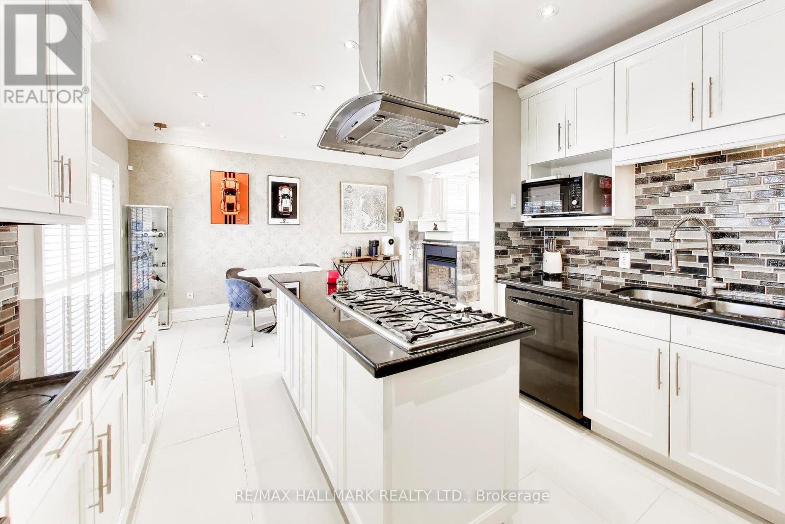 31 Ivanhoe Court, Toronto, Ontario  M1R 3G8 - Photo 12 - E13156306