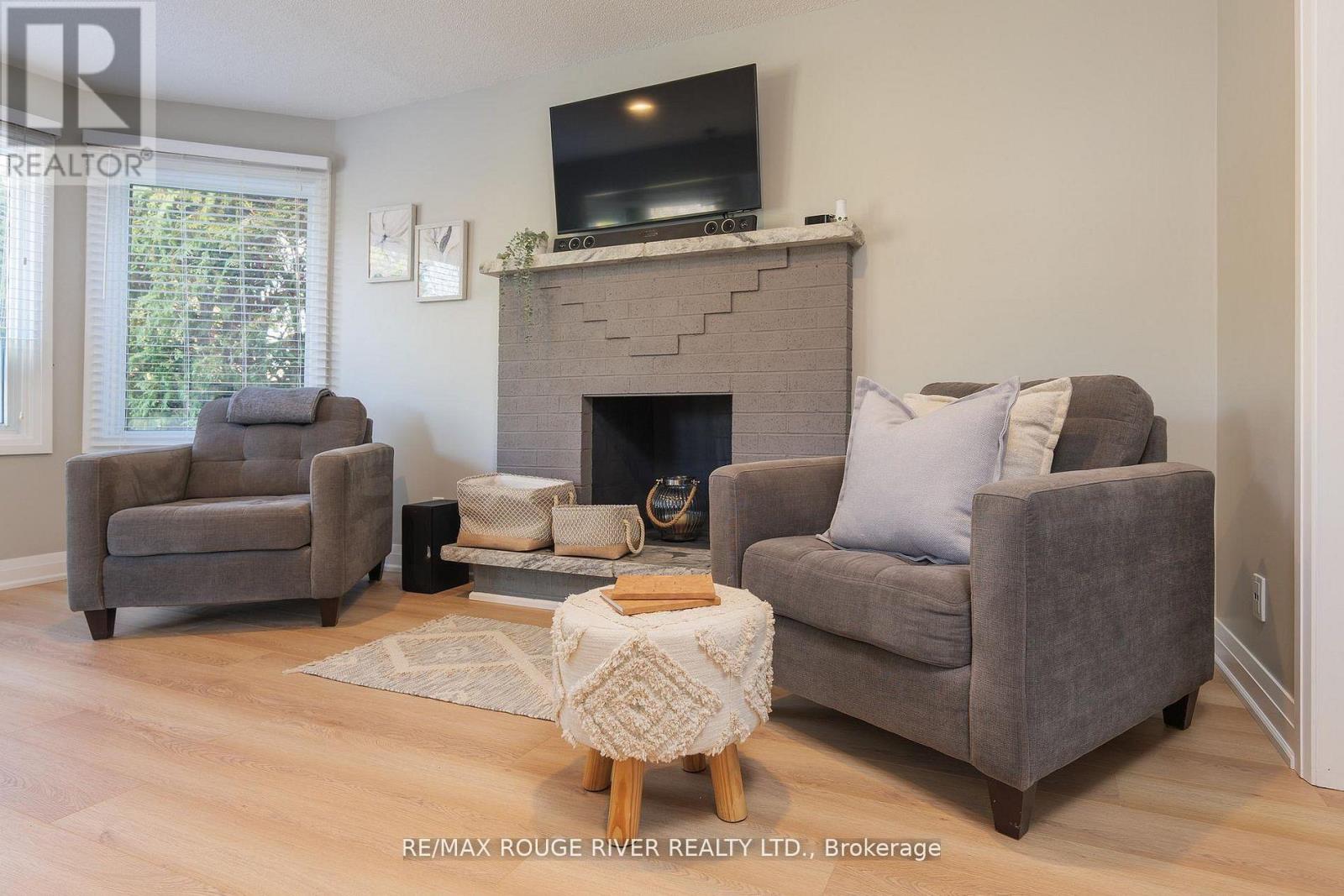 1819 Post Drive, Pickering, Ontario  L1V 4S8 - Photo 19 - E13156378