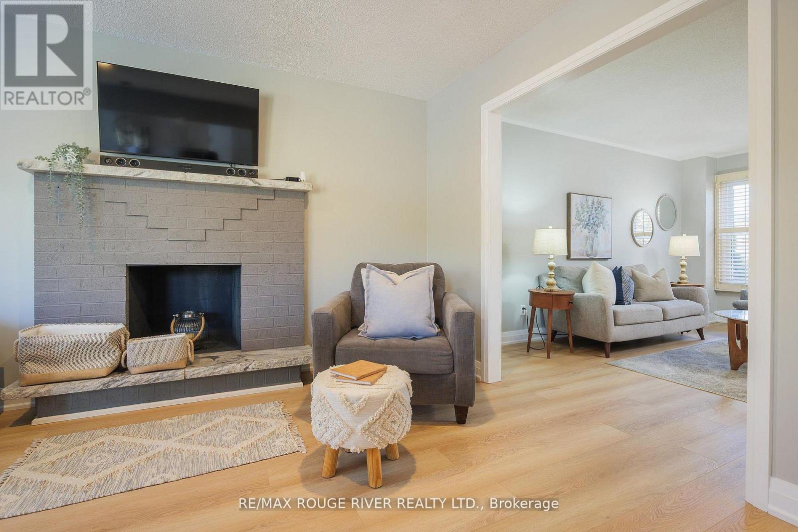 1819 Post Drive, Pickering, Ontario  L1V 4S8 - Photo 20 - E13156378