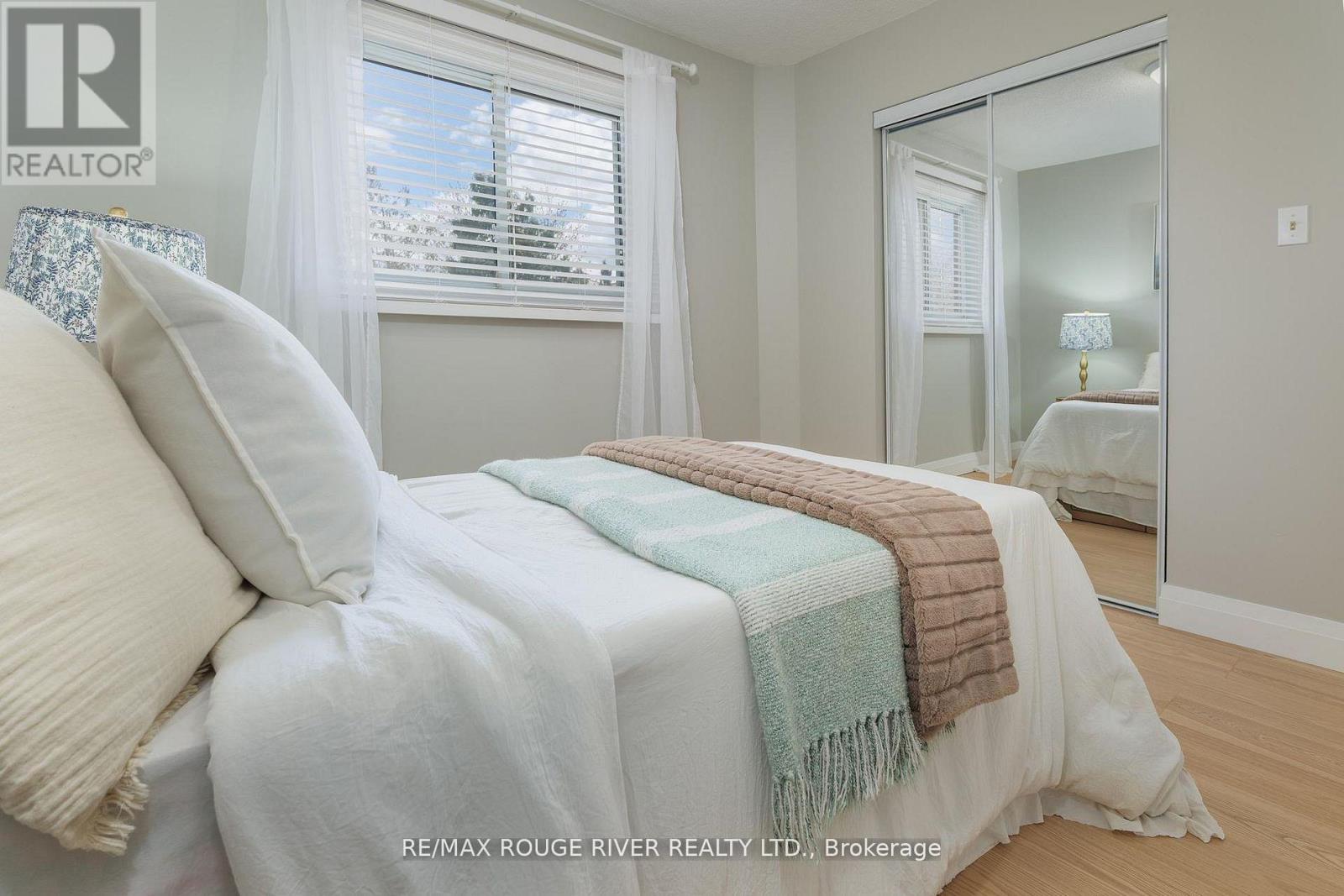 1819 Post Drive, Pickering, Ontario  L1V 4S8 - Photo 29 - E13156378