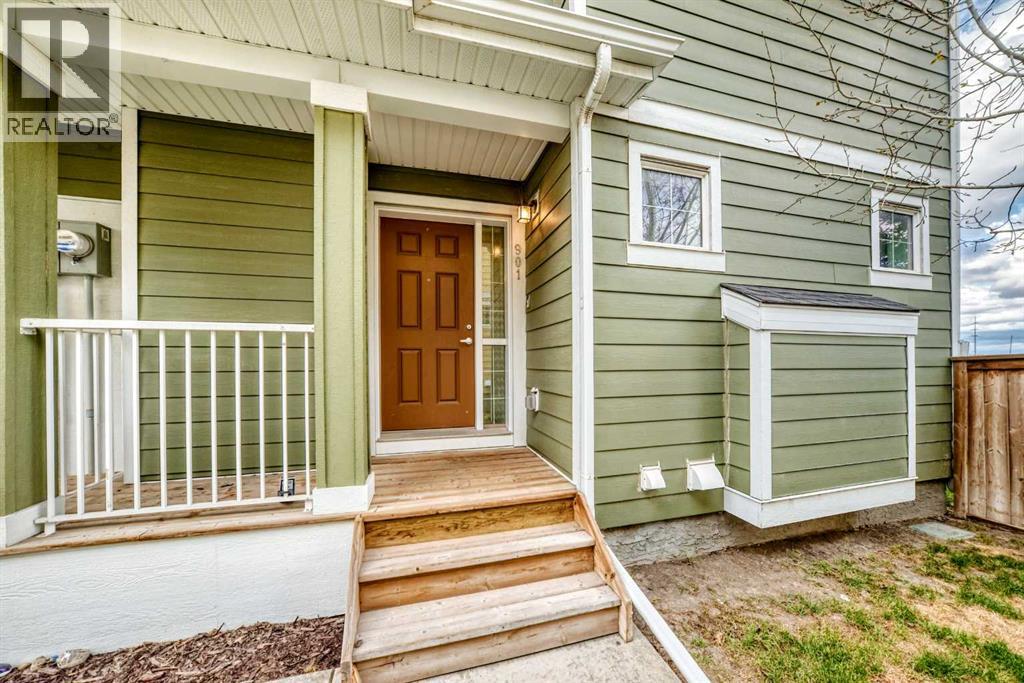 901, 2400 Ravenswood View SE, Airdrie, Alberta  T4A 0V7 - Photo 3 - A2312538