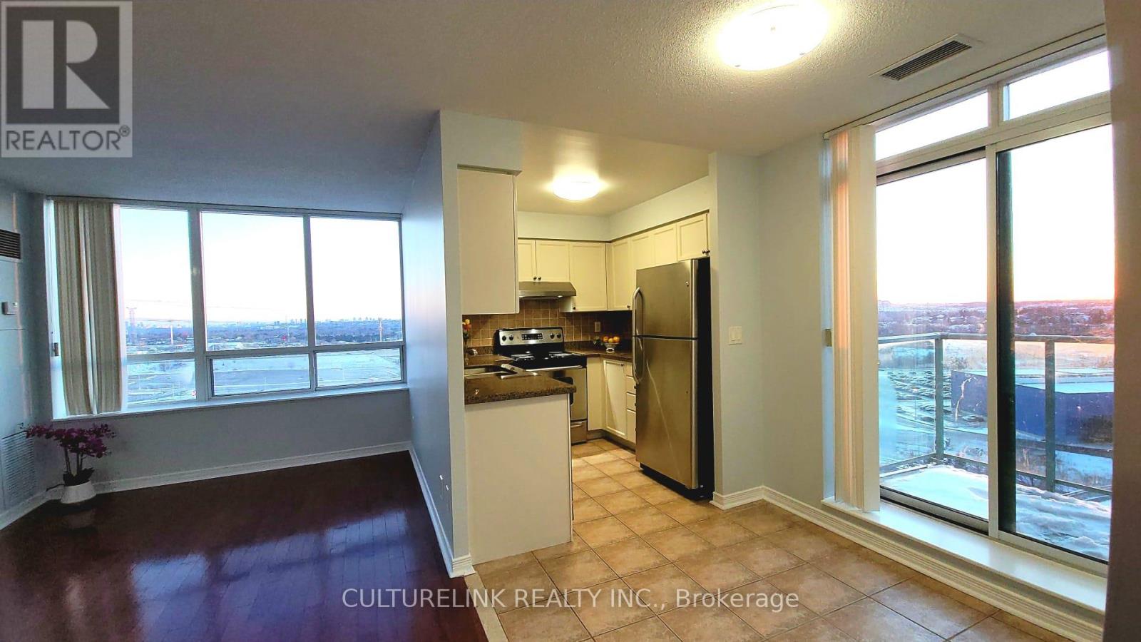 Ph 10 - 23 Oneida Crescent, Richmond Hill (Langstaff), Ontario  L4B 0A2 - Photo 4 - N13156086