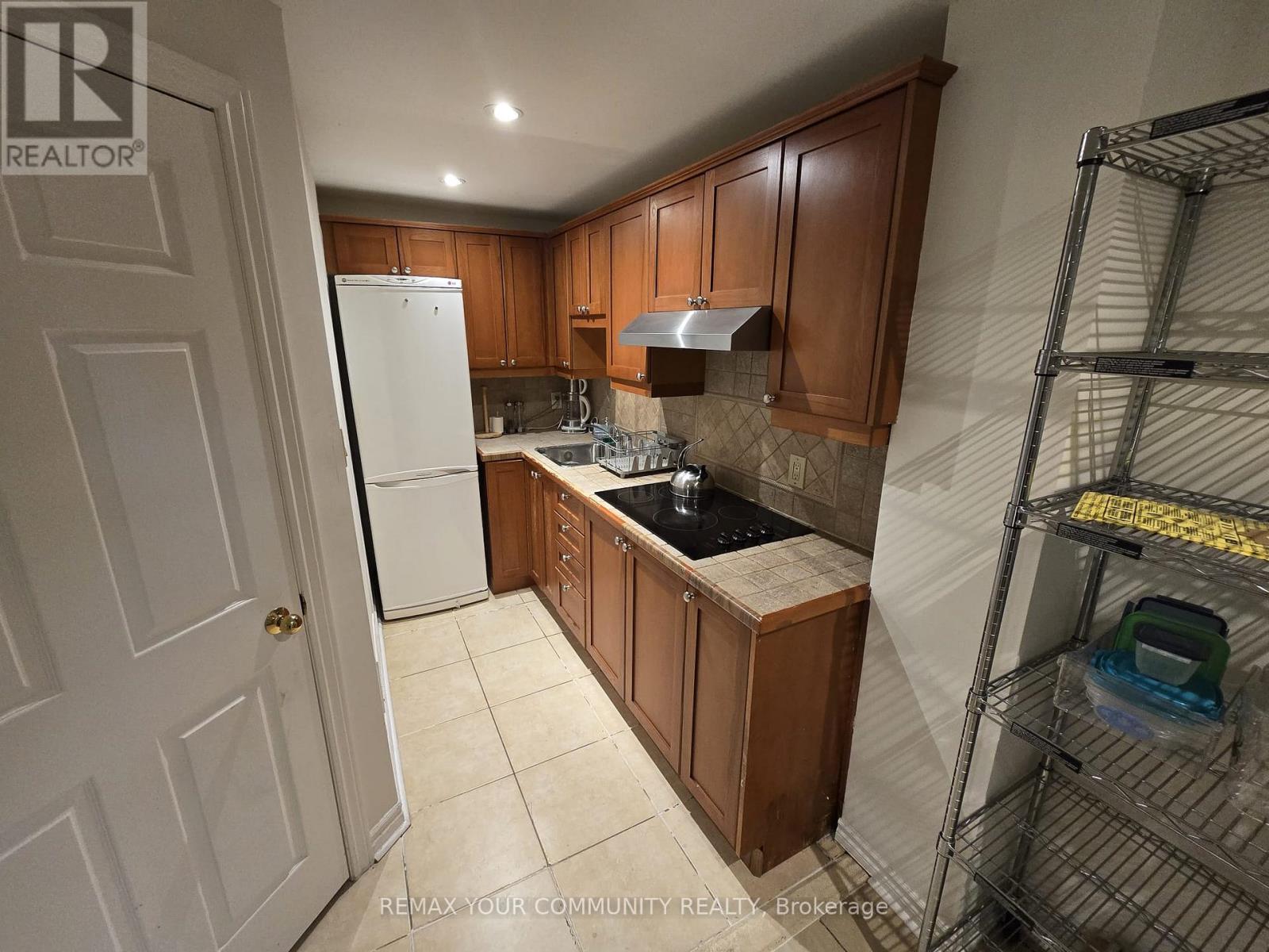 Basement - 21 Addison Street, Richmond Hill, Ontario  L4C 9N1 - Photo 12 - N13156114