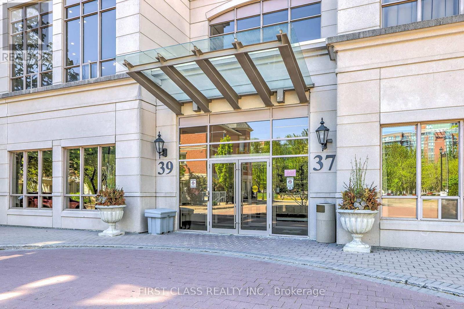 916 - 37 GALLERIA PARKWAY, Markham, Ontario