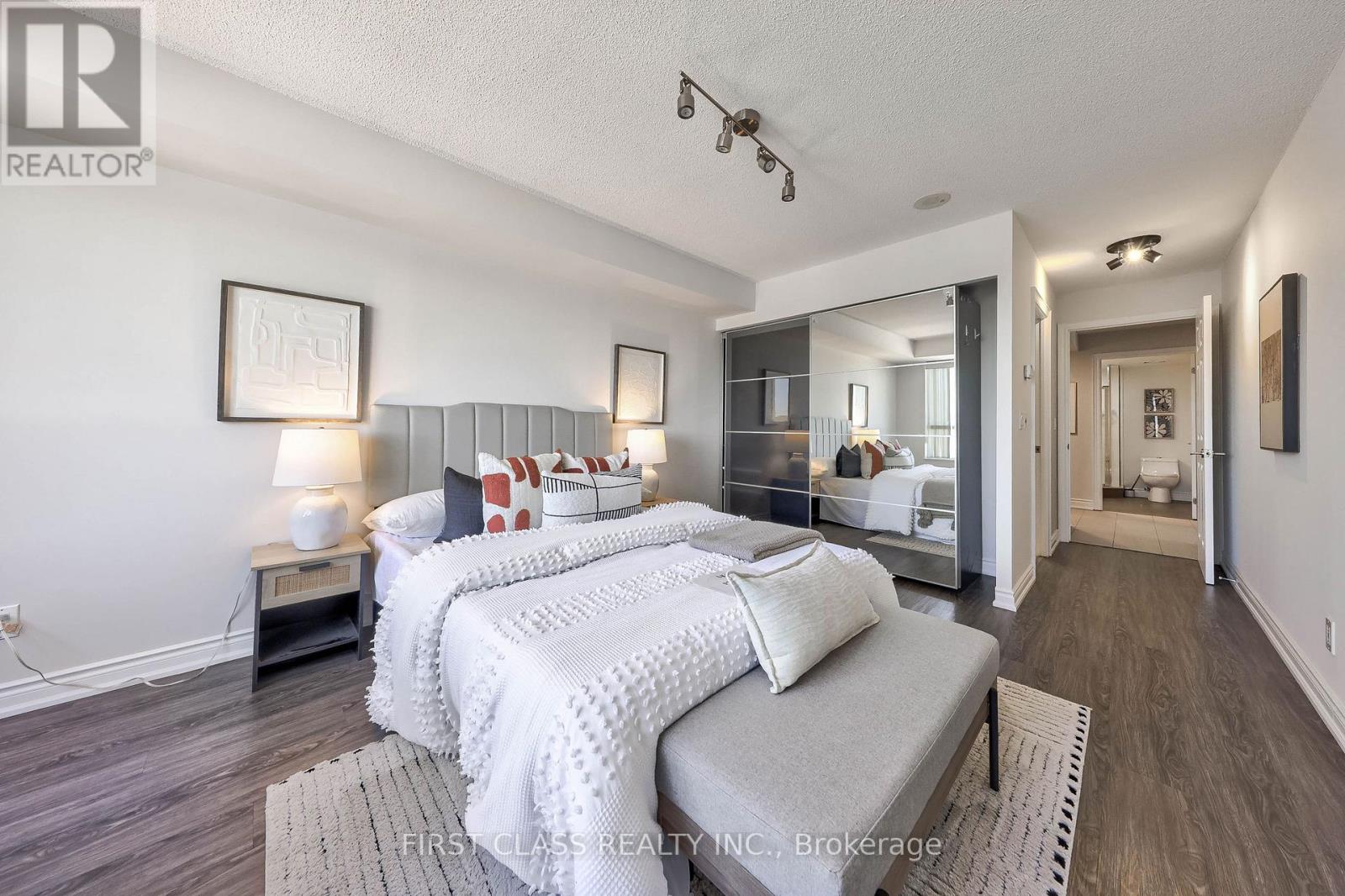 916 - 37 Galleria Parkway, Markham, Ontario  L3T 0A5 - Photo 13 - N13156252
