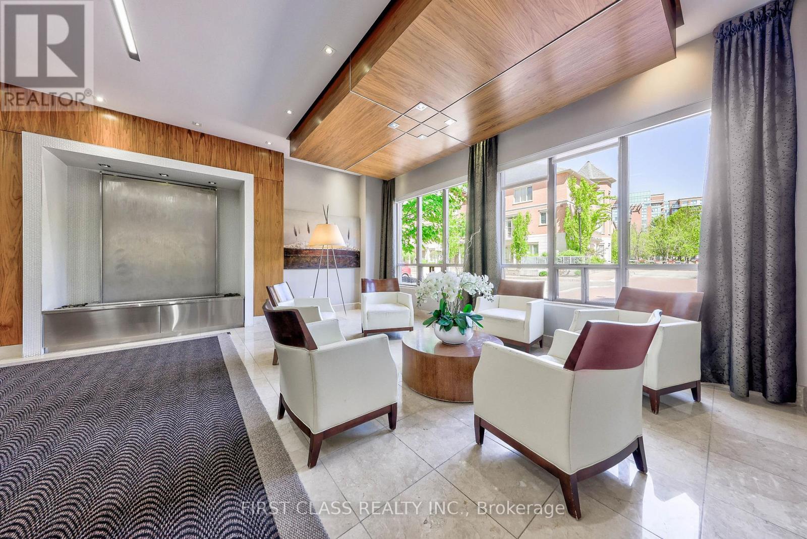 916 - 37 Galleria Parkway, Markham, Ontario  L3T 0A5 - Photo 2 - N13156252
