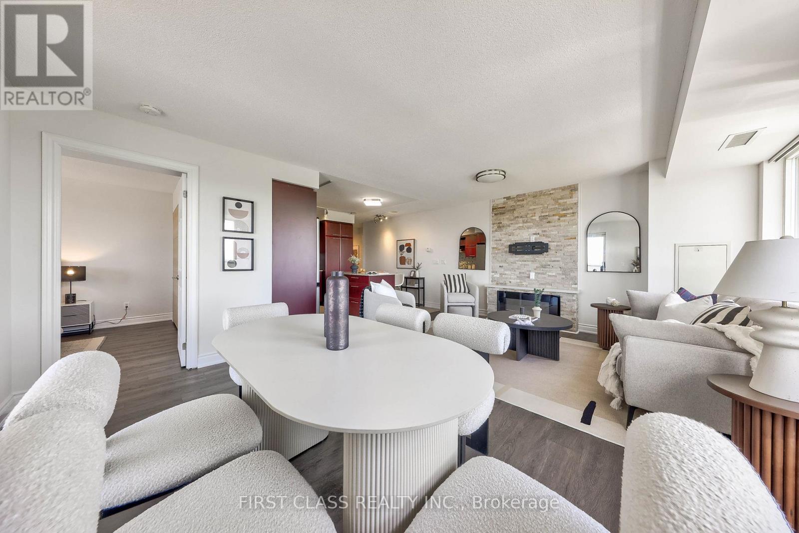 916 - 37 Galleria Parkway, Markham, Ontario  L3T 0A5 - Photo 9 - N13156252