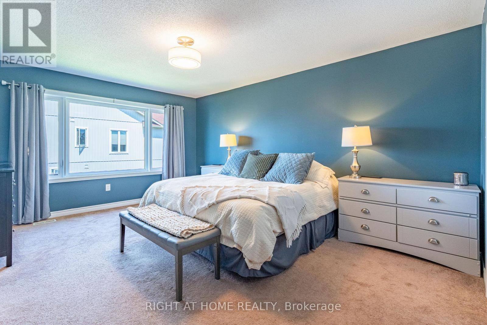 72 Wagner Crescent, Essa, Ontario  L3W 0R7 - Photo 33 - N13156312
