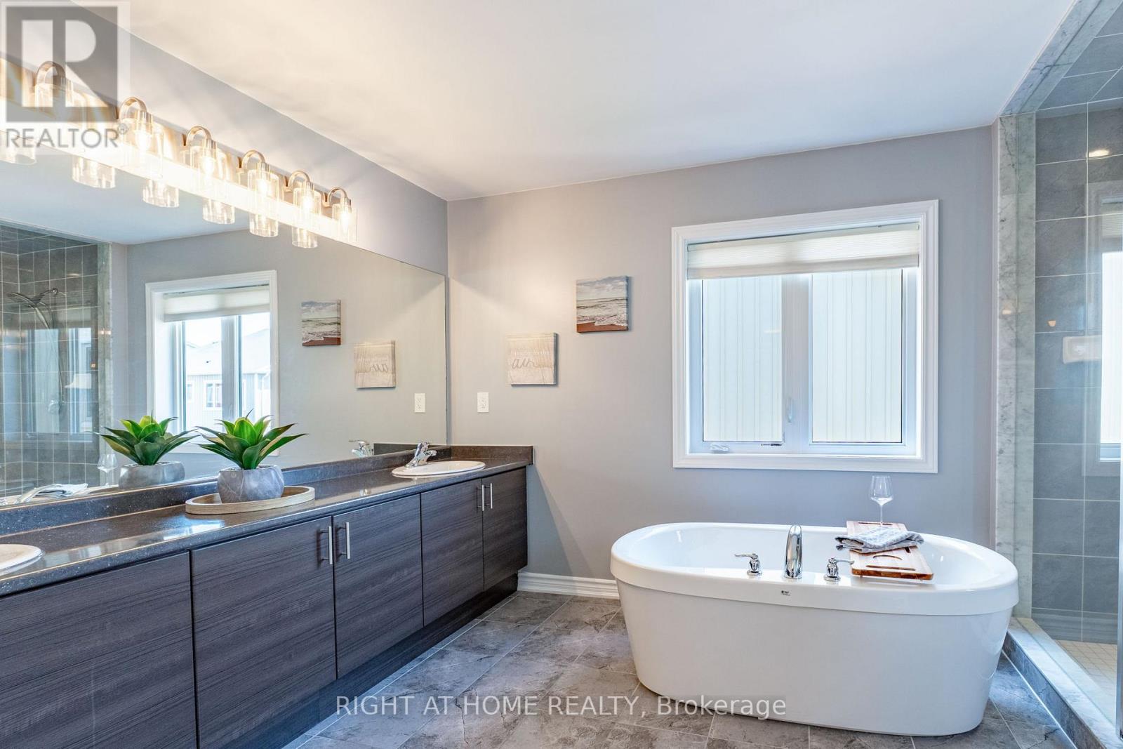 72 Wagner Crescent, Essa, Ontario  L3W 0R7 - Photo 36 - N13156312