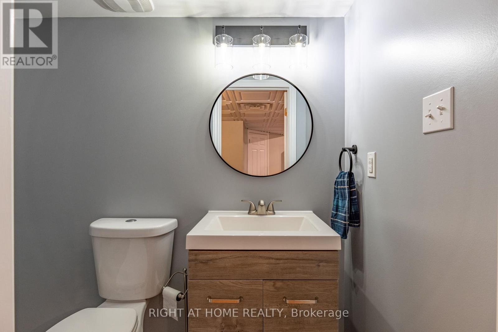 72 Wagner Crescent, Essa, Ontario  L3W 0R7 - Photo 43 - N13156312