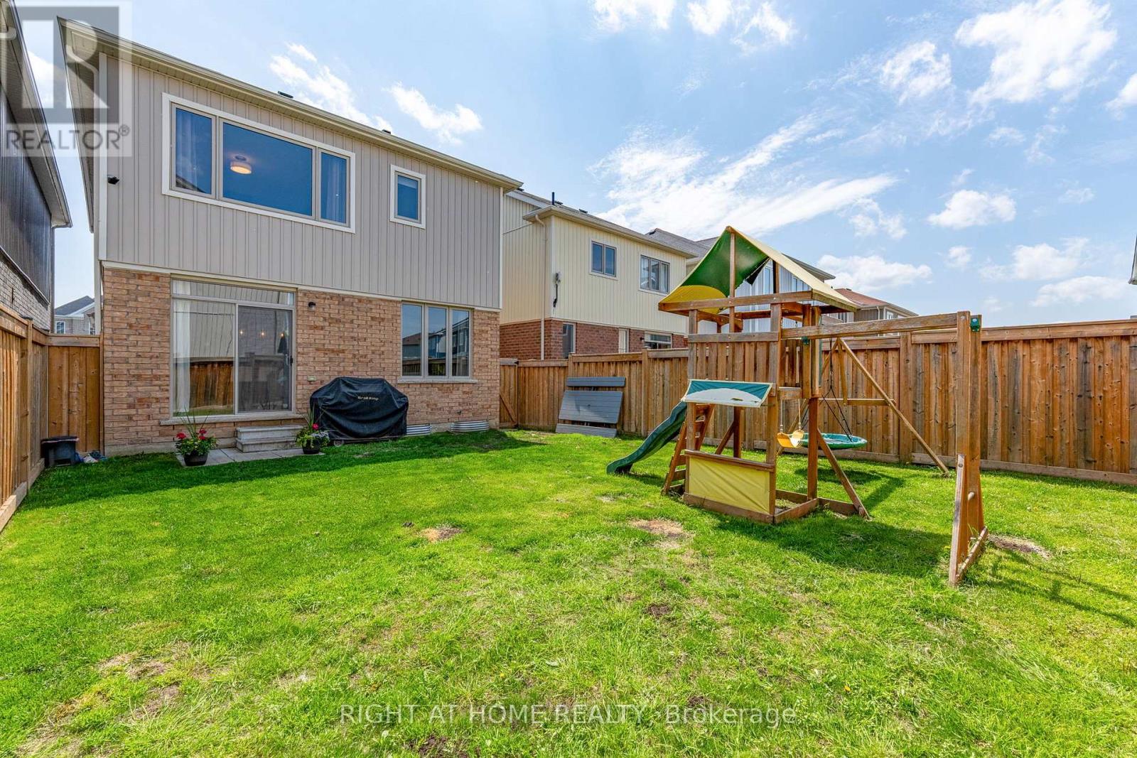 72 Wagner Crescent, Essa, Ontario  L3W 0R7 - Photo 45 - N13156312