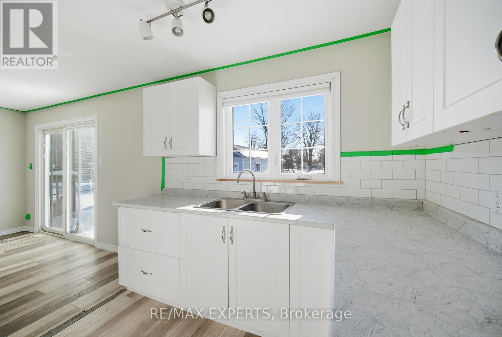 155 Woodfield Drive, Georgina, Ontario  L0E 1N0 - Photo 17 - N13155994