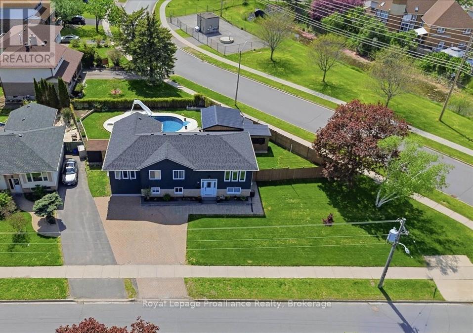 56 Alnet Drive, Belleville, Ontario  K8P 4X4 - Photo 1 - X12978138