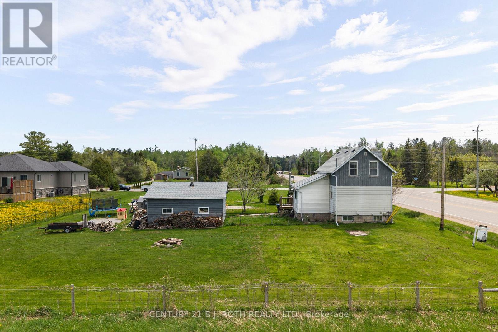 1006 Flos 4 Road E, Springwater, Ontario  L0L 2K0 - Photo 13 - S13156248